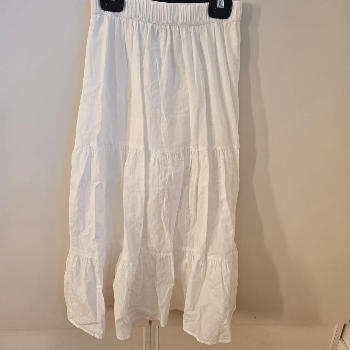 Vit långkjol från Lindex