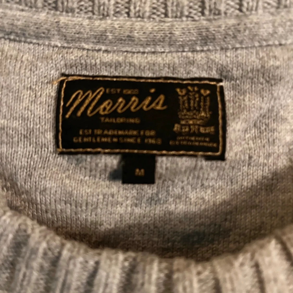 Grå stickad tröja från Morris - 1