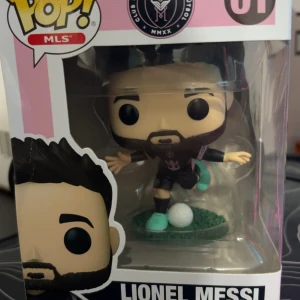 Lionel Messi POP - Lionel Messi POP. Helt ny oöppnad utan kvitto. Pris kan diskuteras.