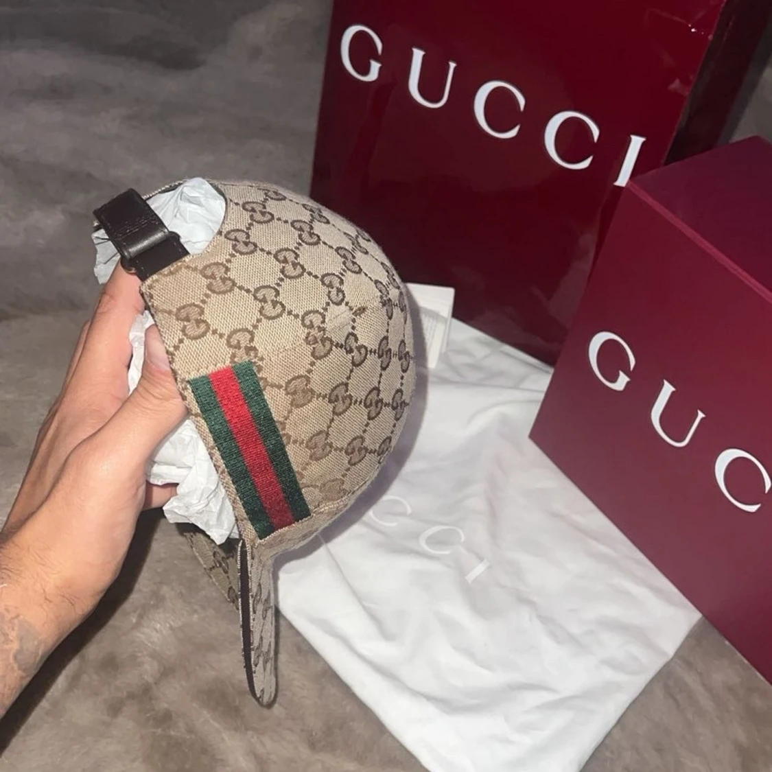 Gucci beige keps med GG-mönster - 1