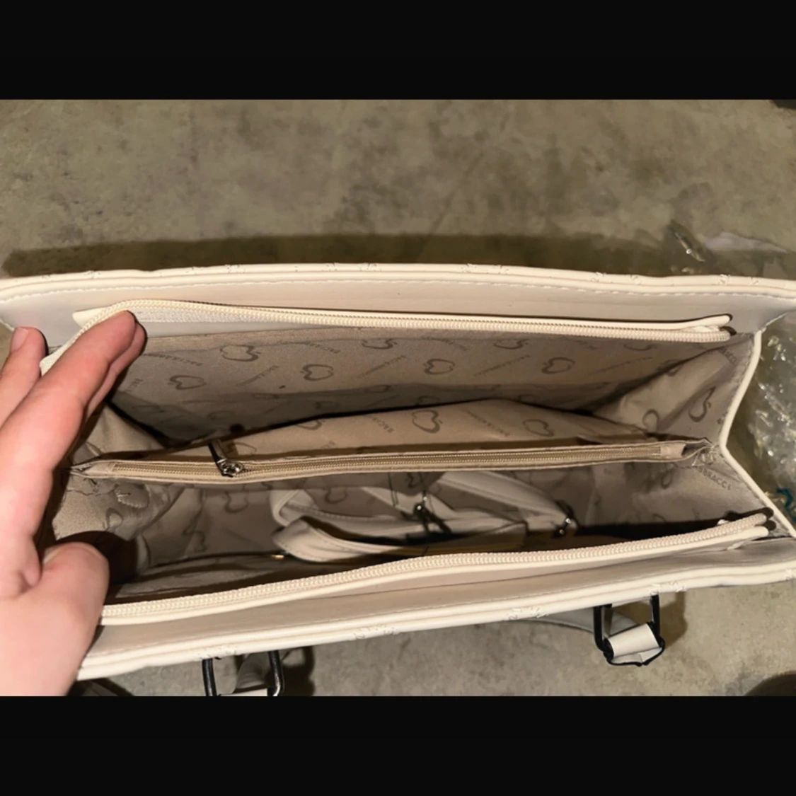 Beige quiltad handväska  - 2