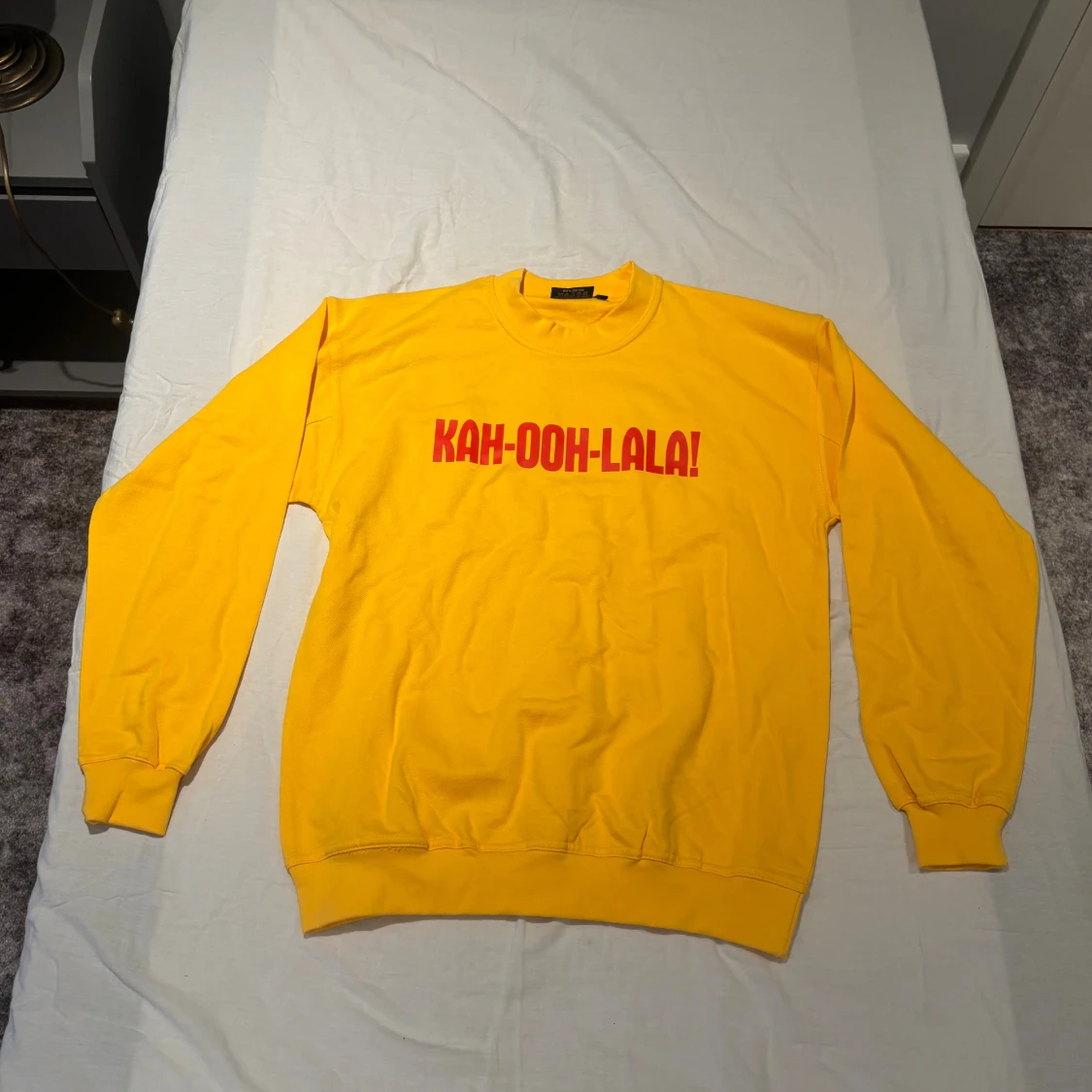 Gul Kahlúa sweatshirt med tryck - 1