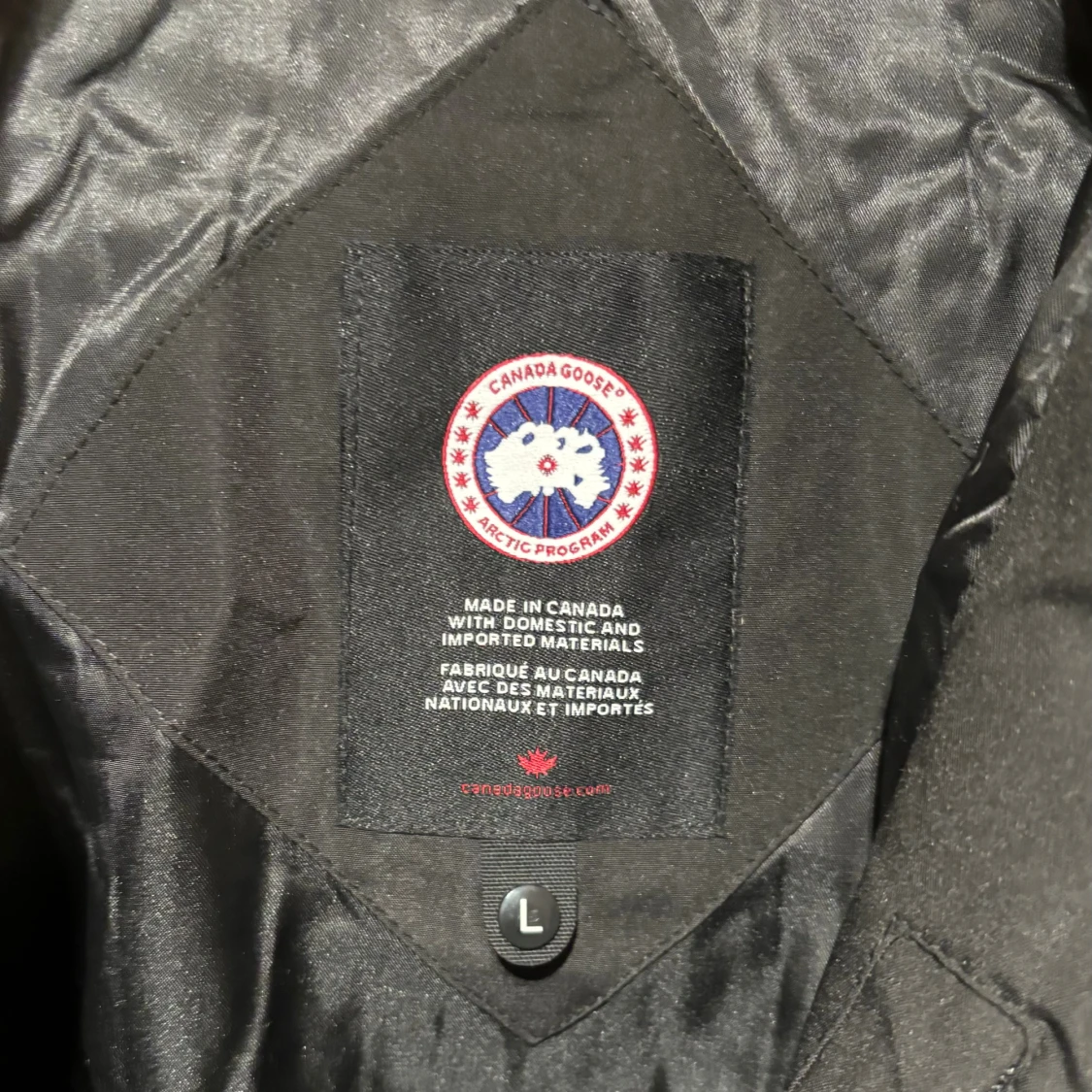 Svart dunjacka m. päls - Canada Goose Wyndham Strl. L - 3