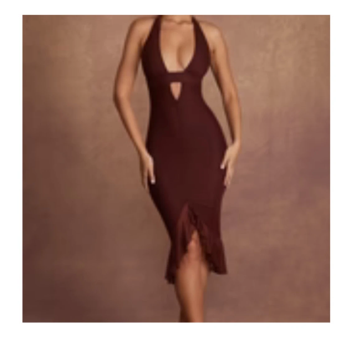 Brun halterneck långklänning med volang