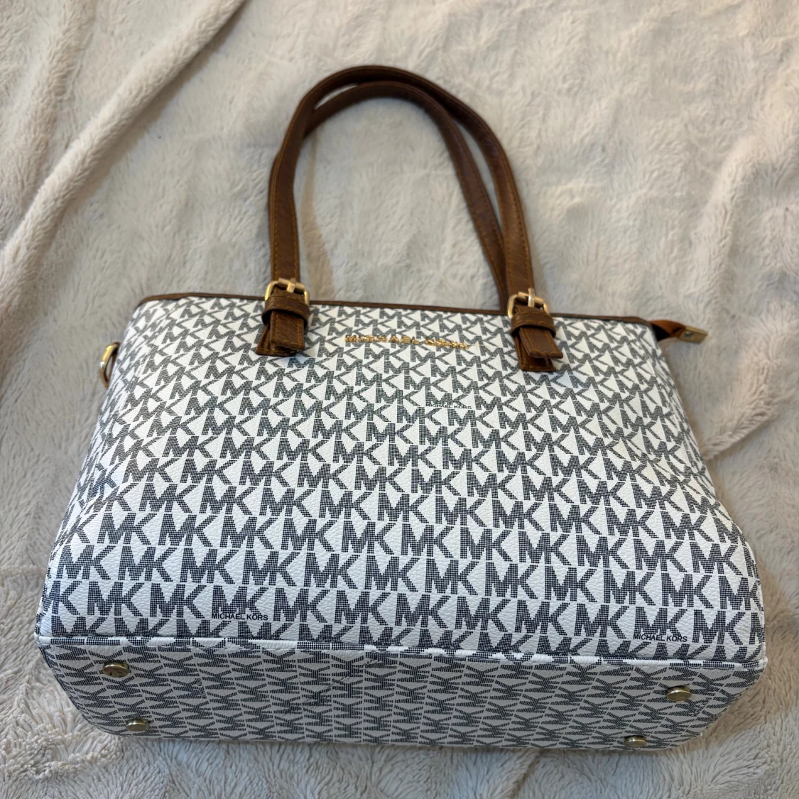 Michael Kors handväska med logomönster - 1