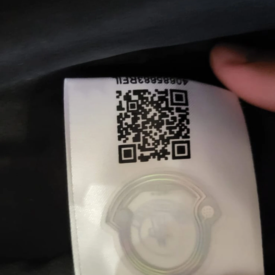 Svart vindjacka från Moncler med huva - 4