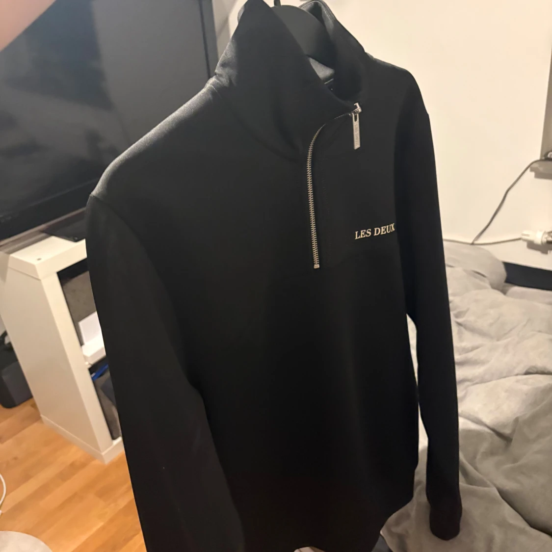 Svart half zip-tröja från Les Deux - 1