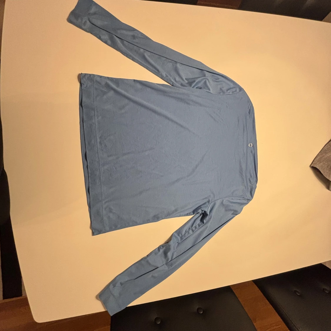 Ljusblå långärmad topp från Stockh LM - 1