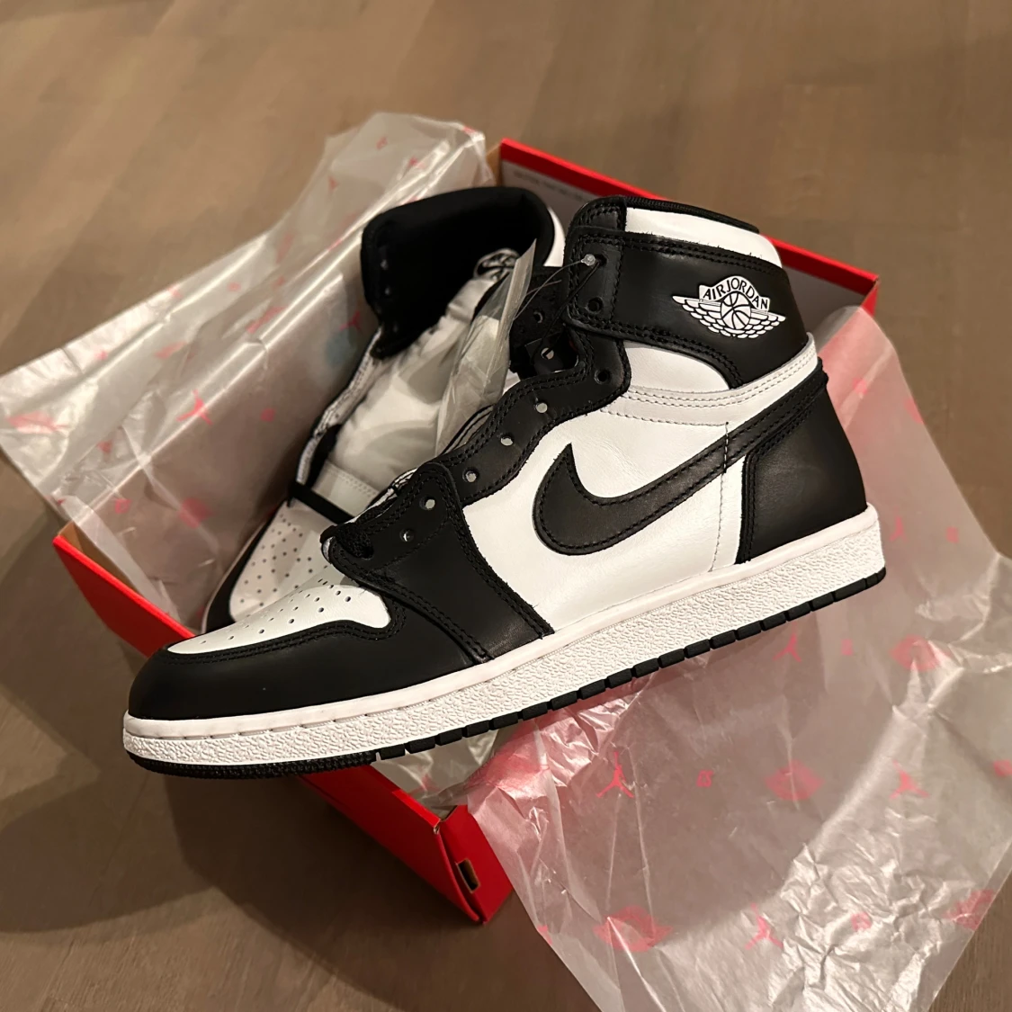 Nike Air Jordan 1 85 retro high svart/vit 42.5 - 1