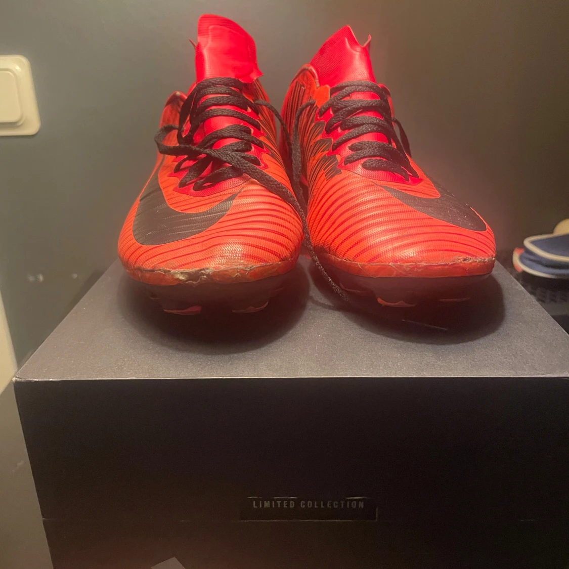 Nike Mercurial röda fotbollsskor - 1