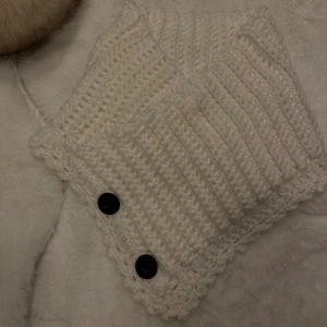 Stickad Halskrage  - Superfin mjukt stickad halskrage 🤍