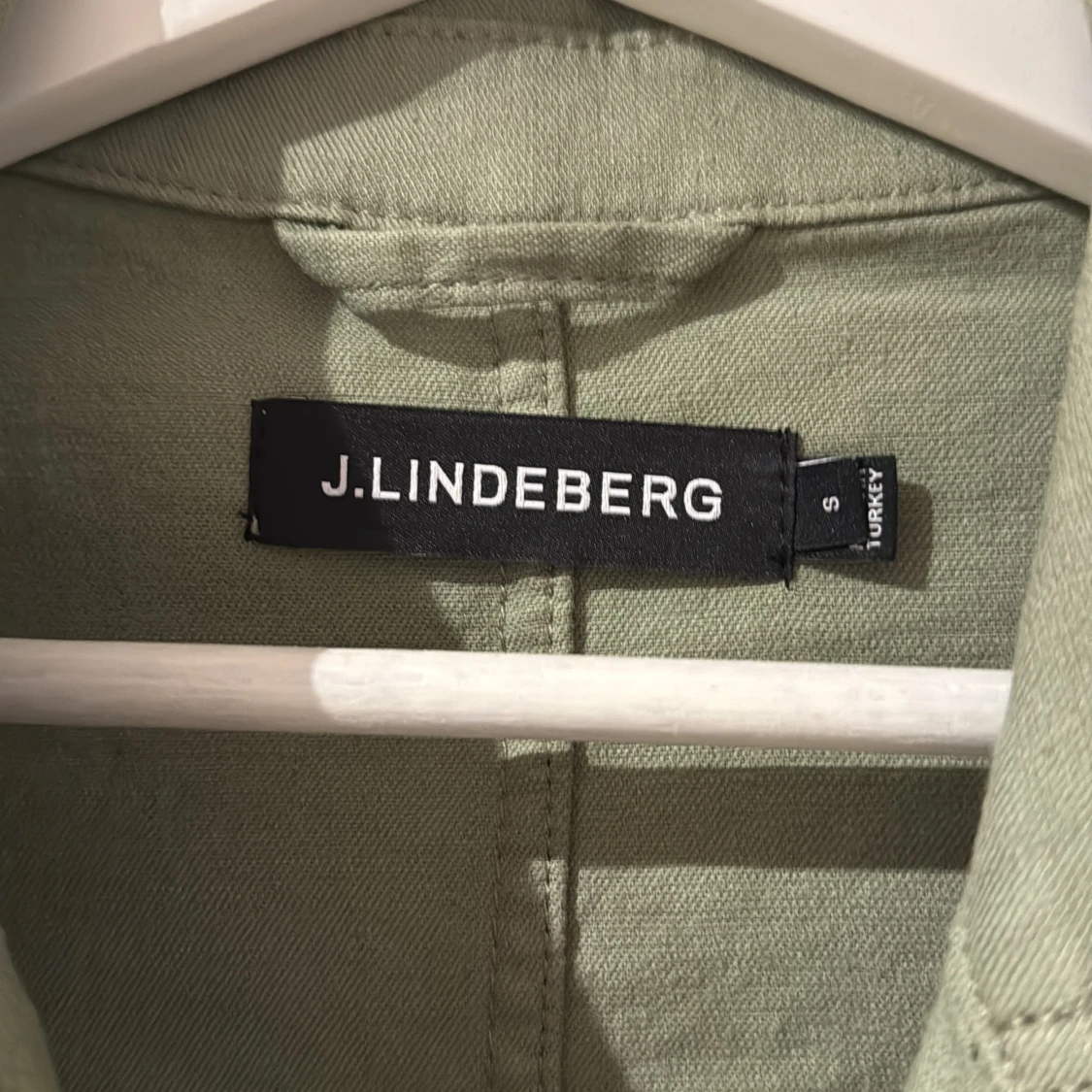 Grön overshirt från J.Lindeberg - 1