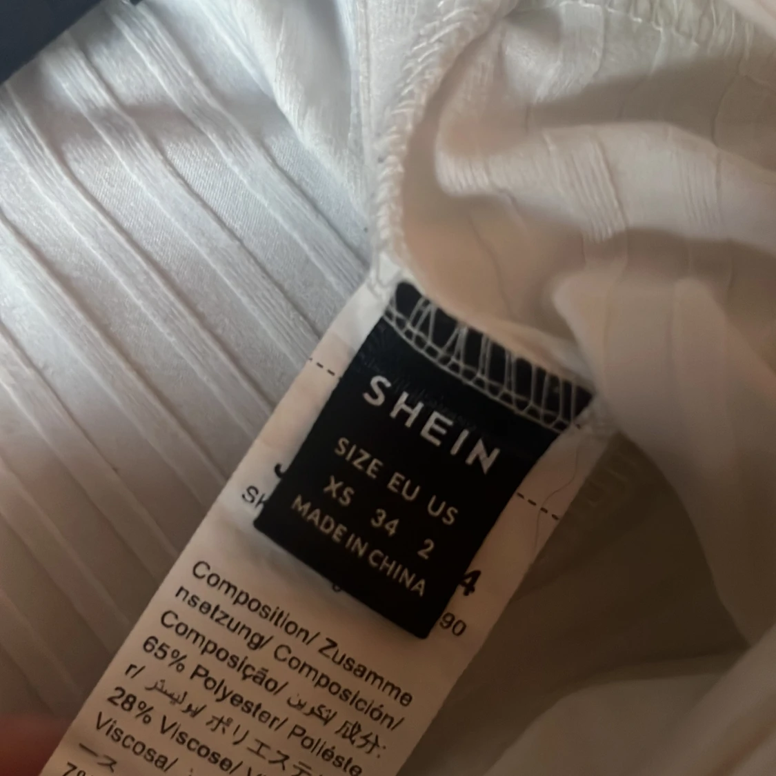 Vit omlottopp från SHEIN XS - 2