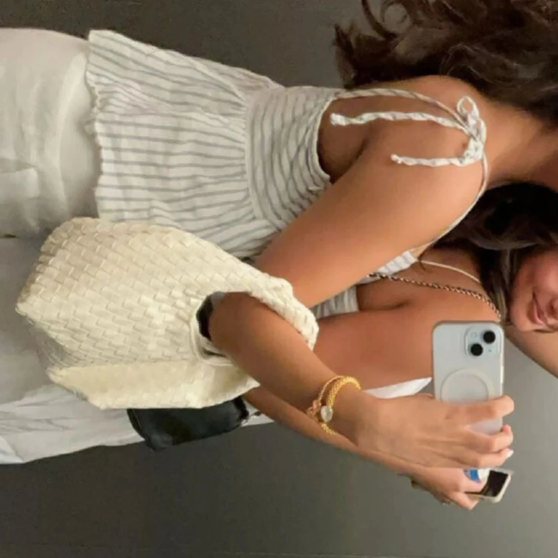 Beige flätad handväska - 1