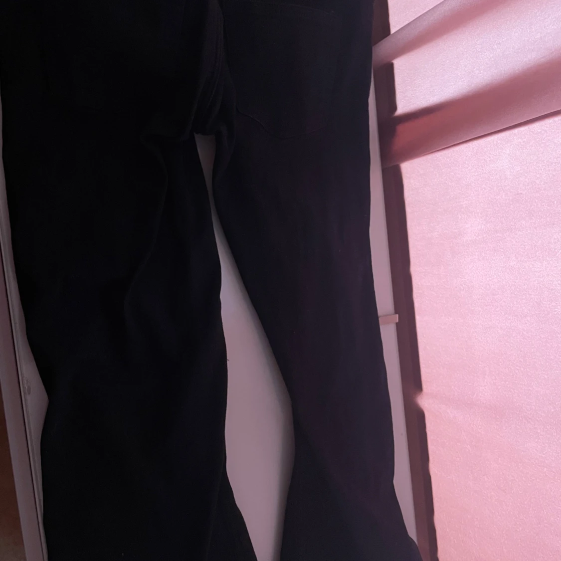 Svarta bootcut jeans från Cheap Monday - 2