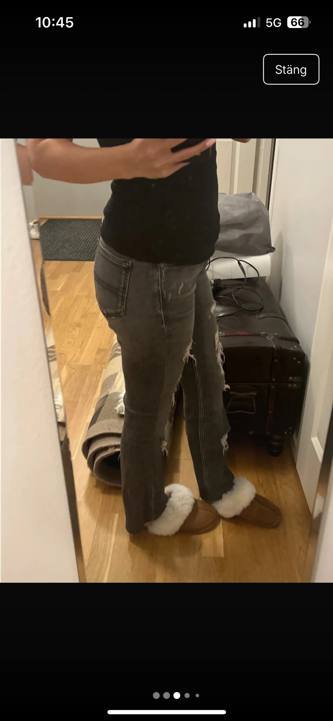 Snygga bootcut jeans med hål  - 3