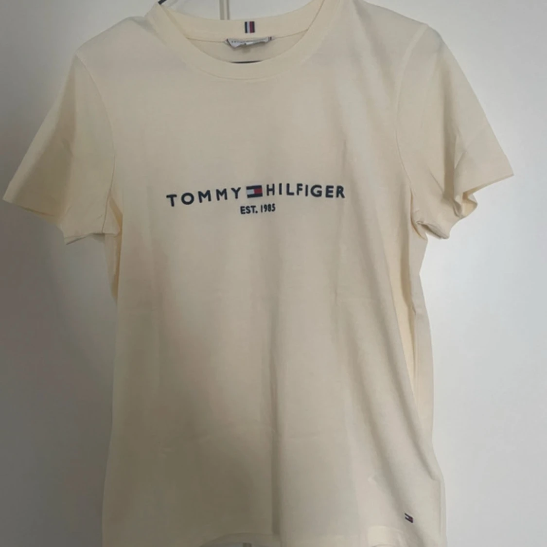 Beige t-shirt Tommy Hilfiger XS