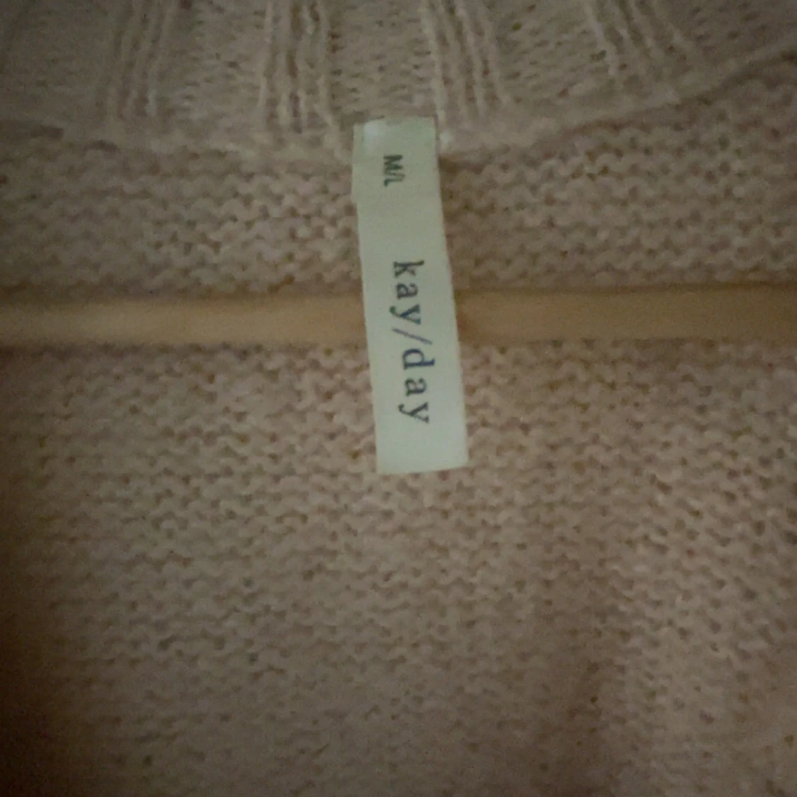 Rosa/beige stickad kofta med fickor - 2
