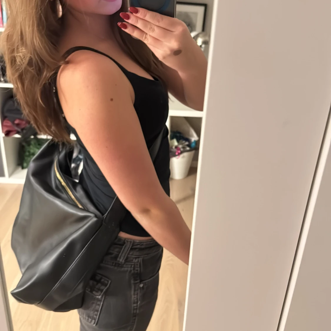 Svart axelväska i skinn