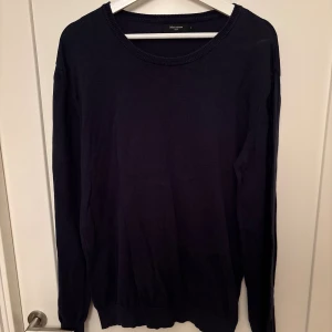 Martinique stickad - Tja! Säljar denna Stickade tröja från Matinique i strl L. Nypris ligger på 499kr. Inga defekter, hör av er vid frågor✌🏽