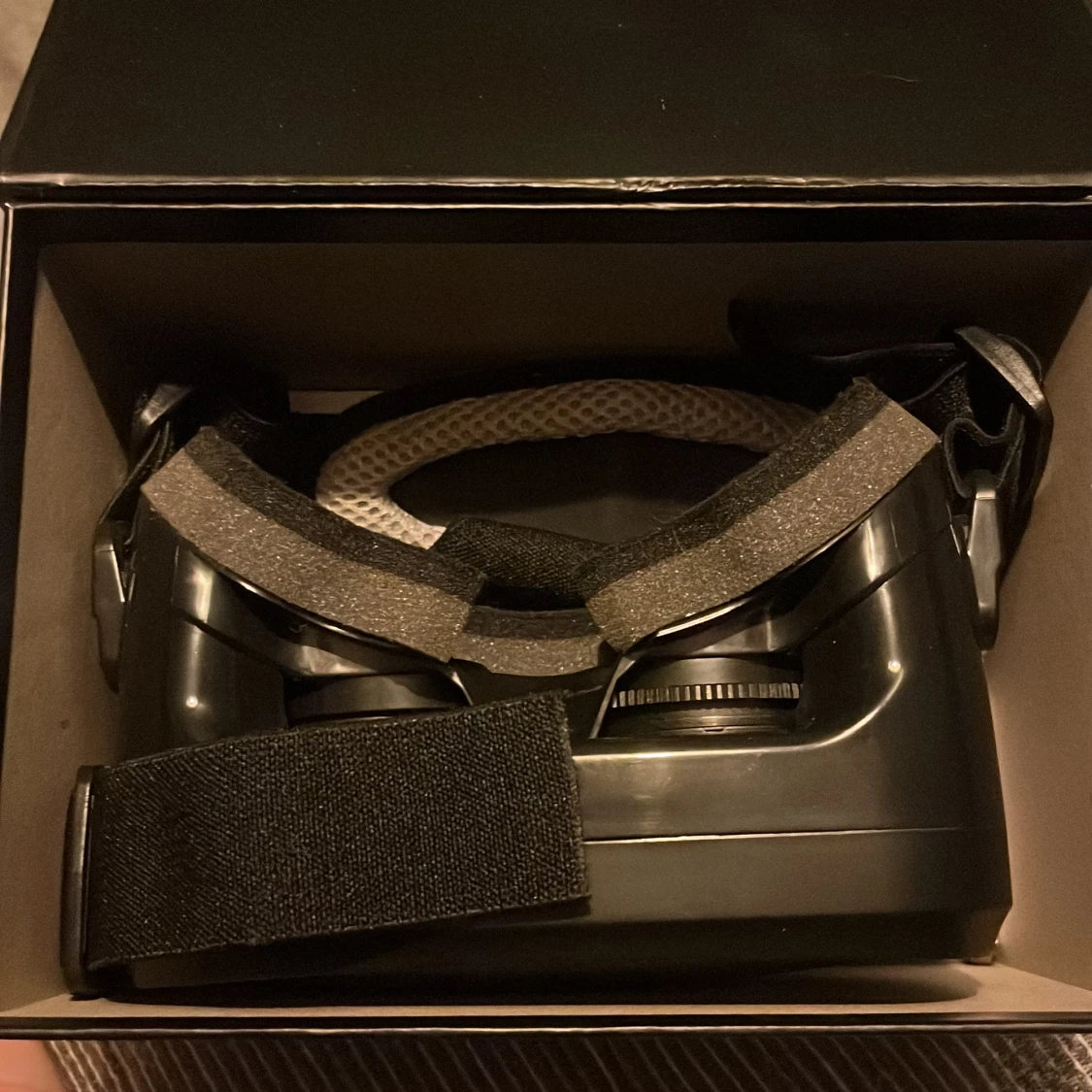 Exibel Smartphone Virtual Reality Headset - 1