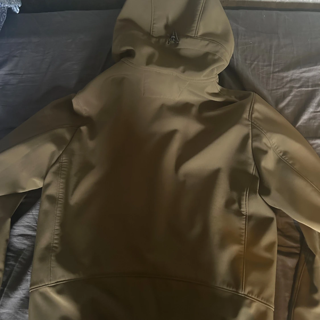 Olivgrön vindjacka från C.P. Company - 1