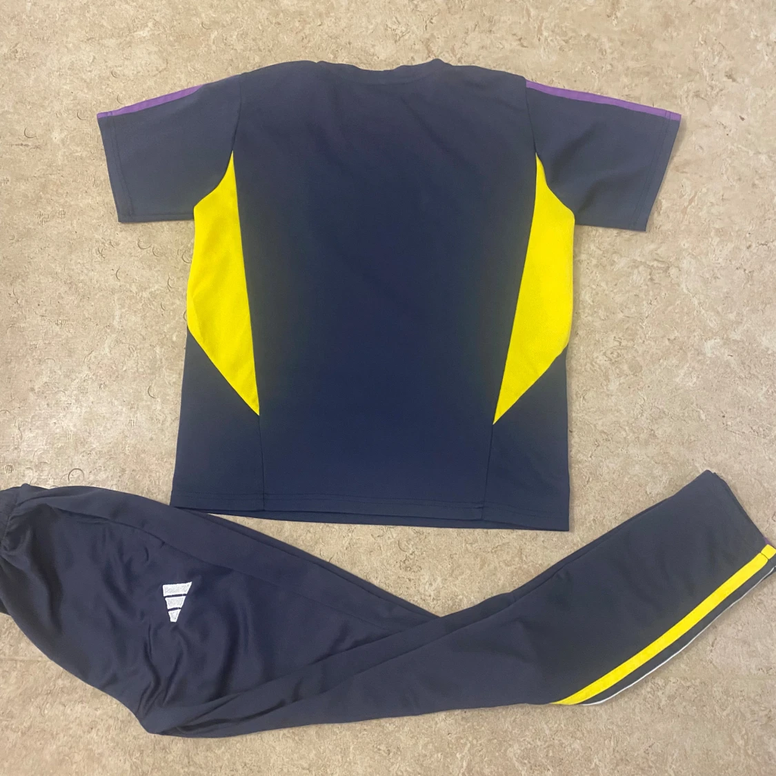 Real Madrid fotbollströja Adidas - 1