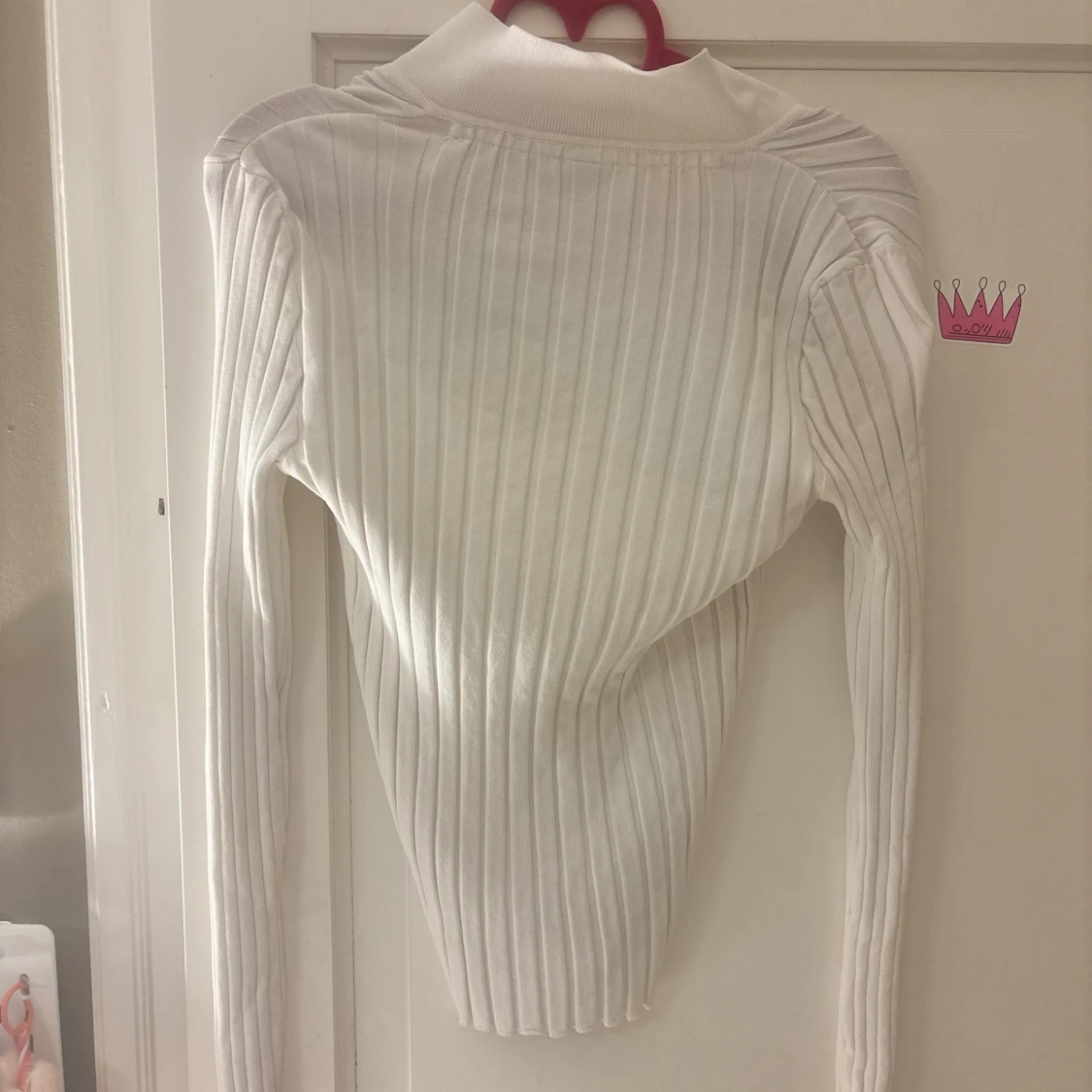 Vit ribbad tröja från Visual Clothing Project - 1