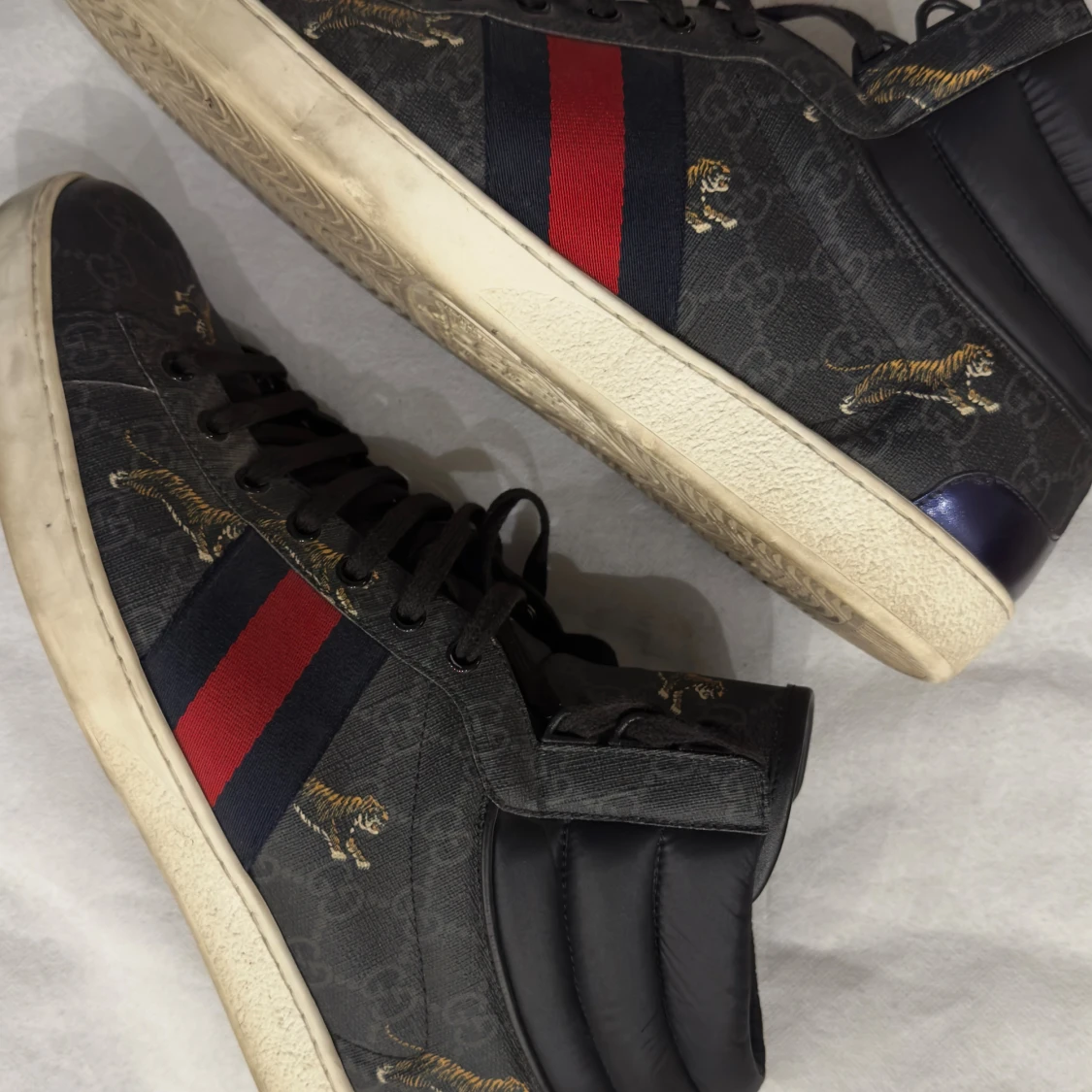Gucci sneakers med tigerprint - 3