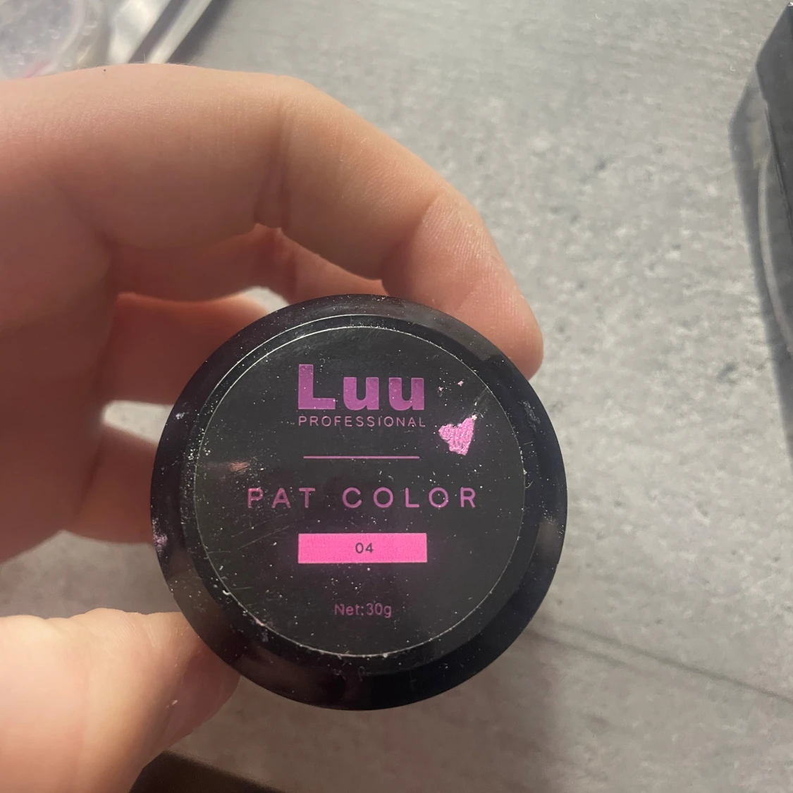 Luu Professional Pat Color 04 - 2