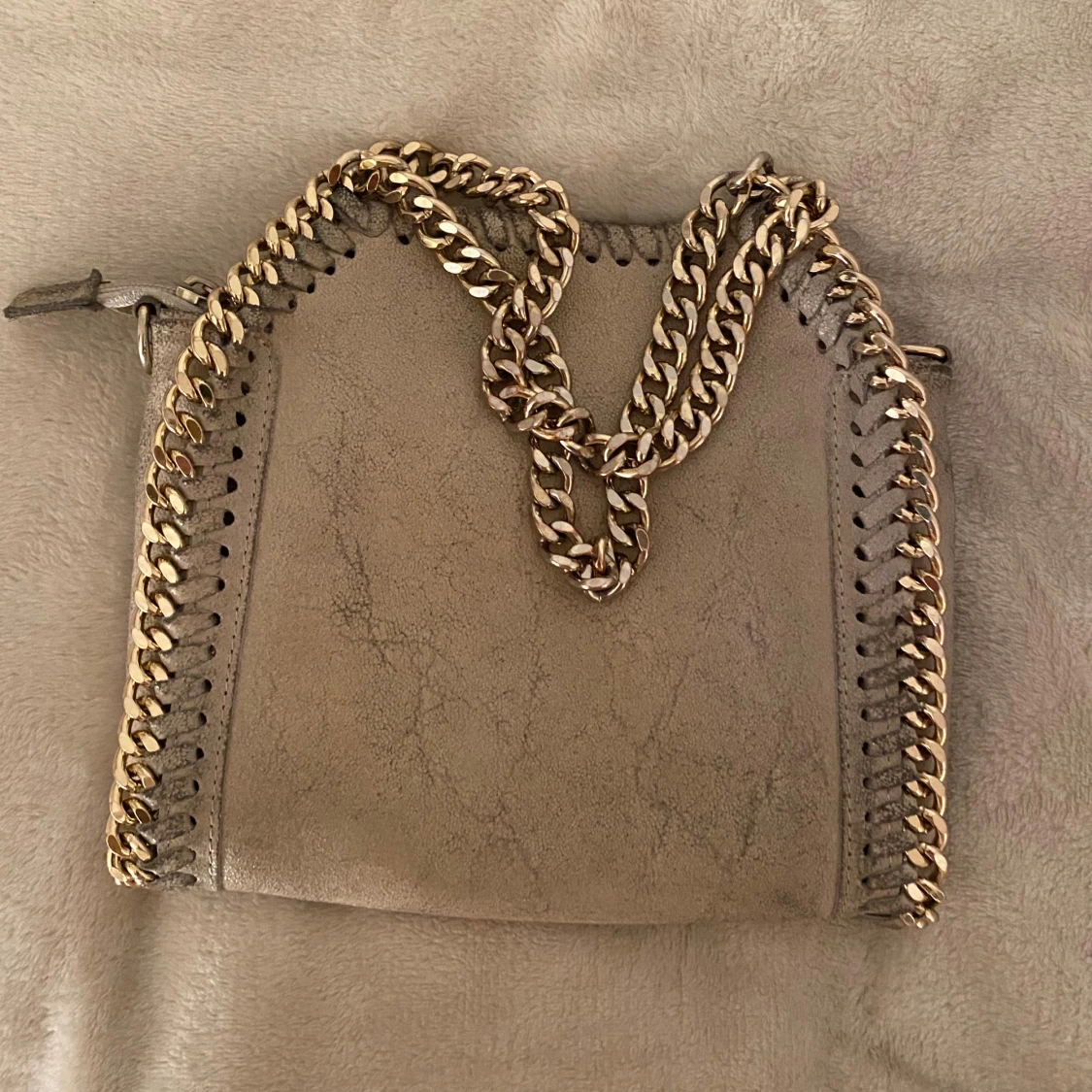 Stella McCartney liknade väska