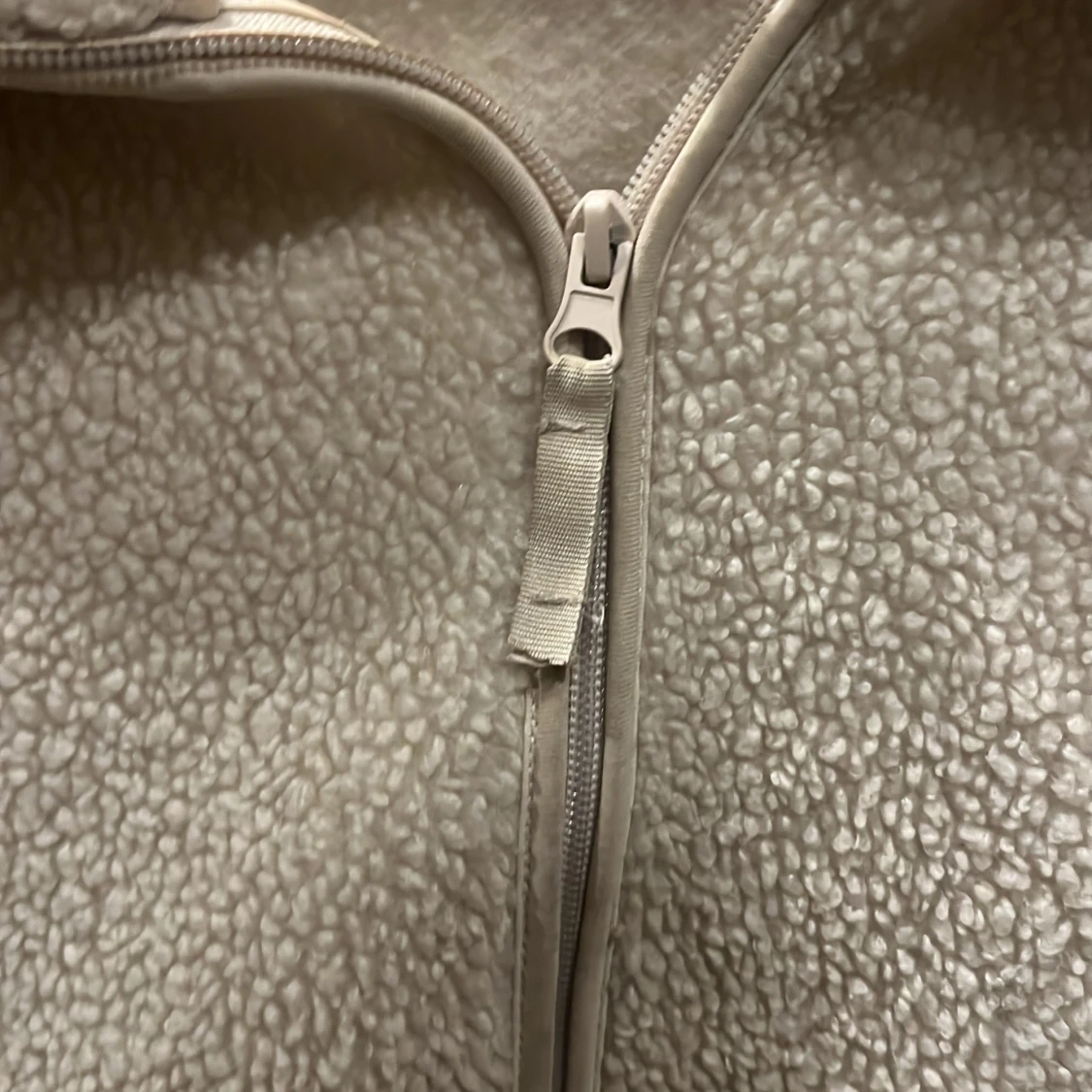 Vit teddyjacka med dragkedja XS - 1