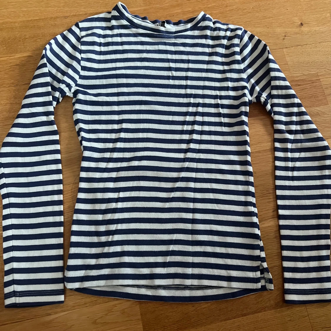 Randig långärmad tröja från Cubus