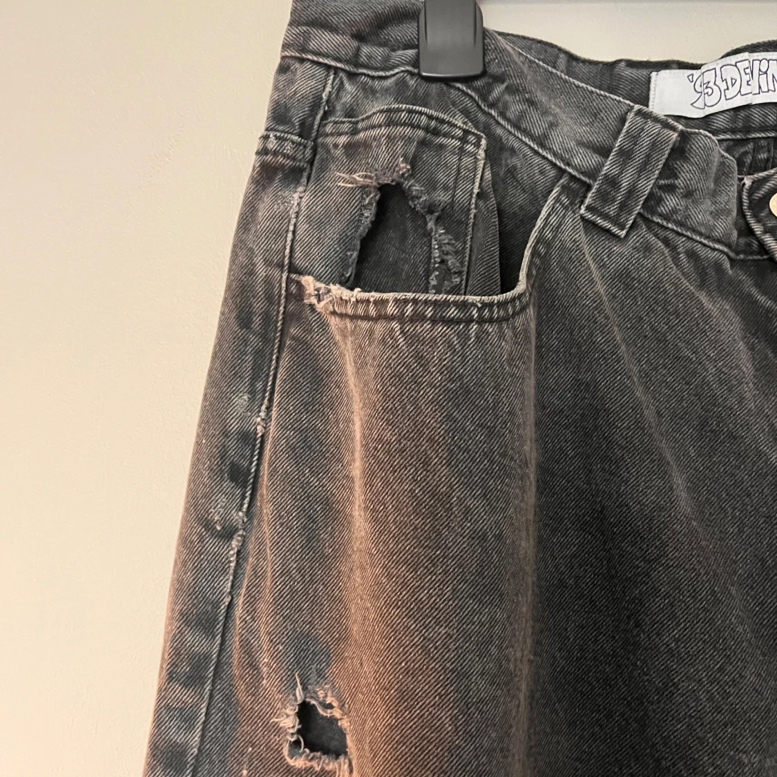 Svarta wide jeans från Polar 93Denim - 1