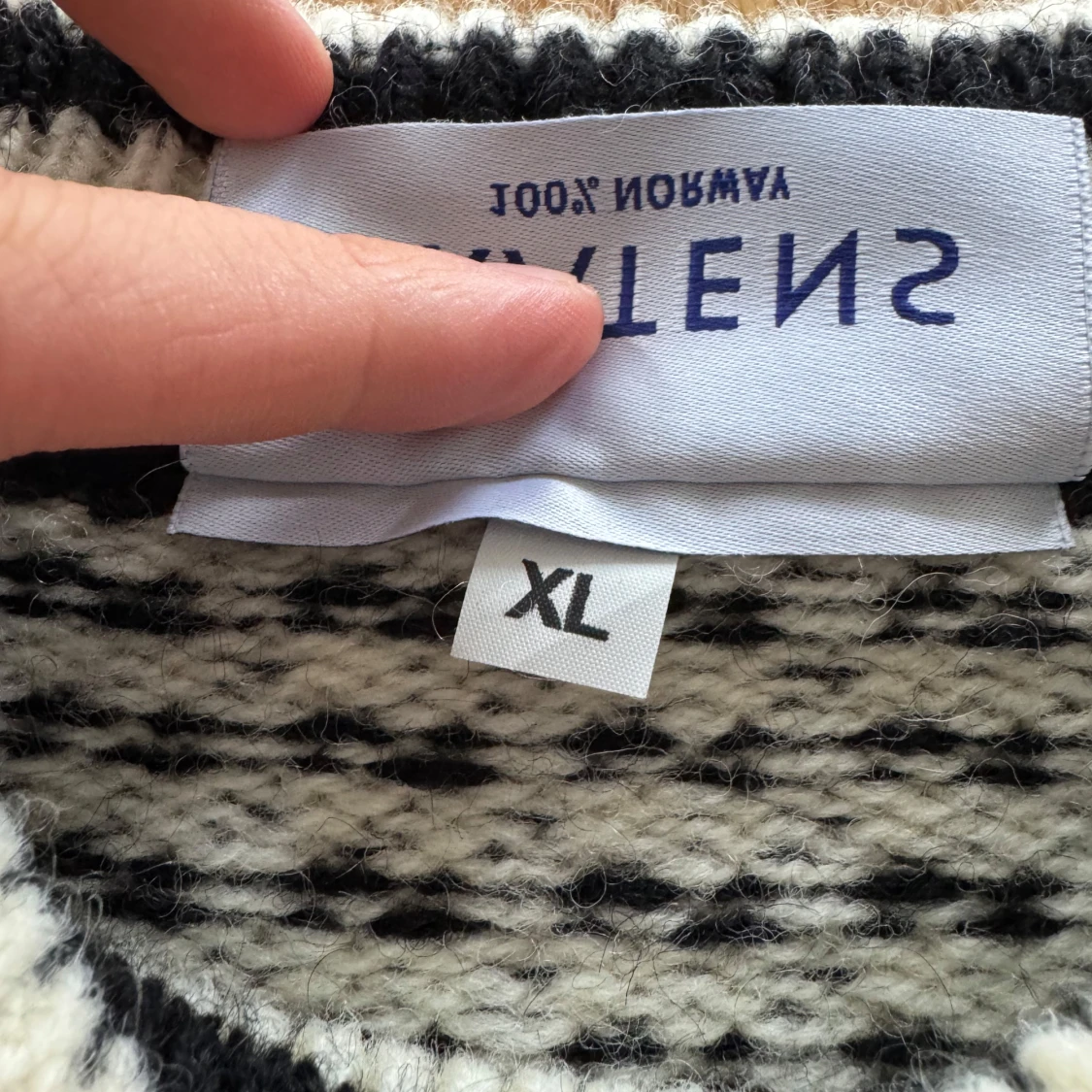 Stickad tröja från Bråtens - 2