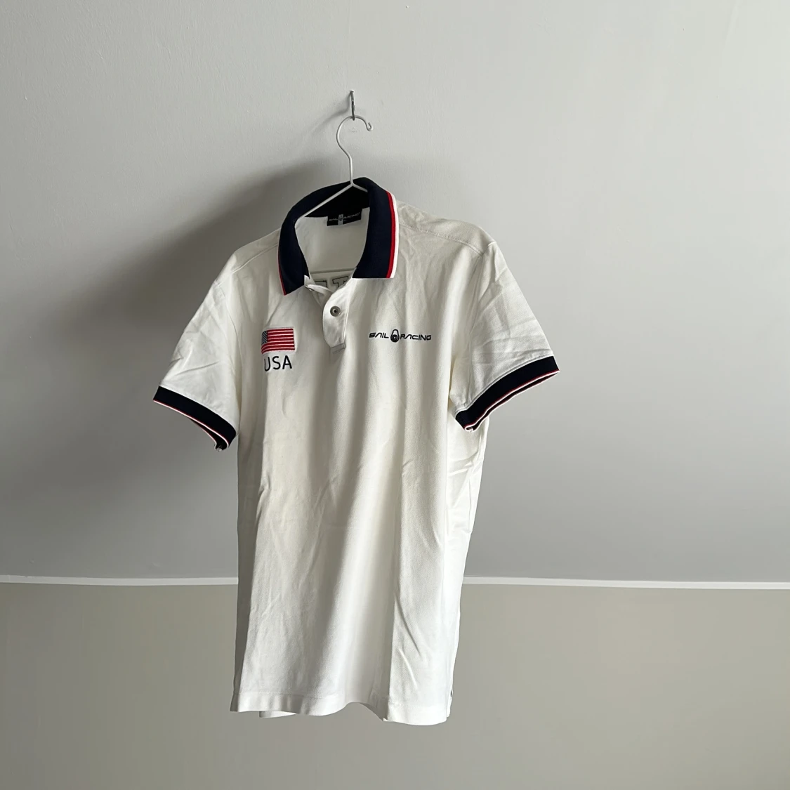 Vit Sail Racing pikétröja 