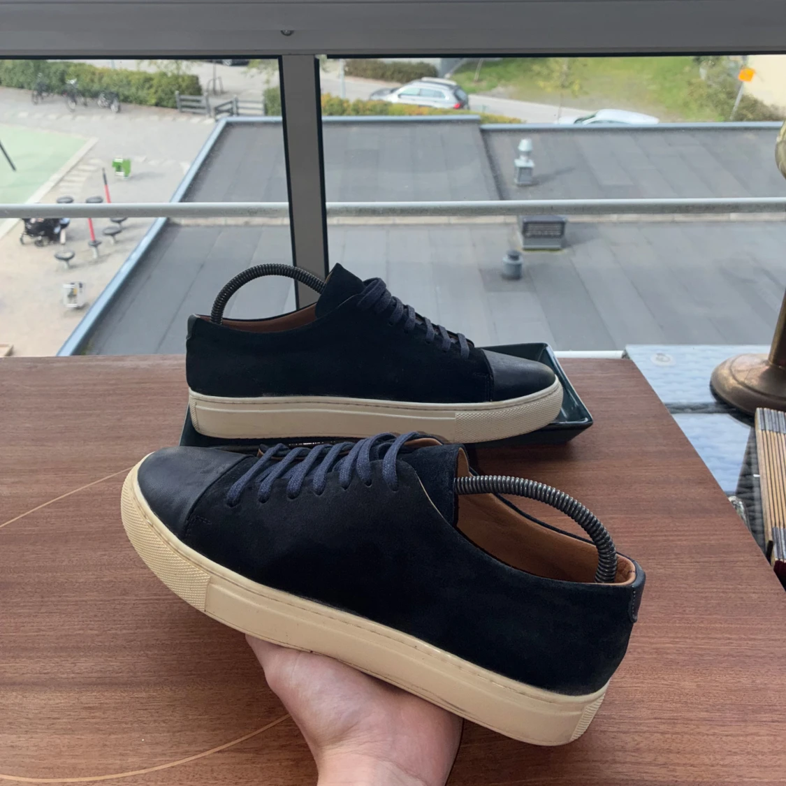 Human Scales Mockaskor  - 1