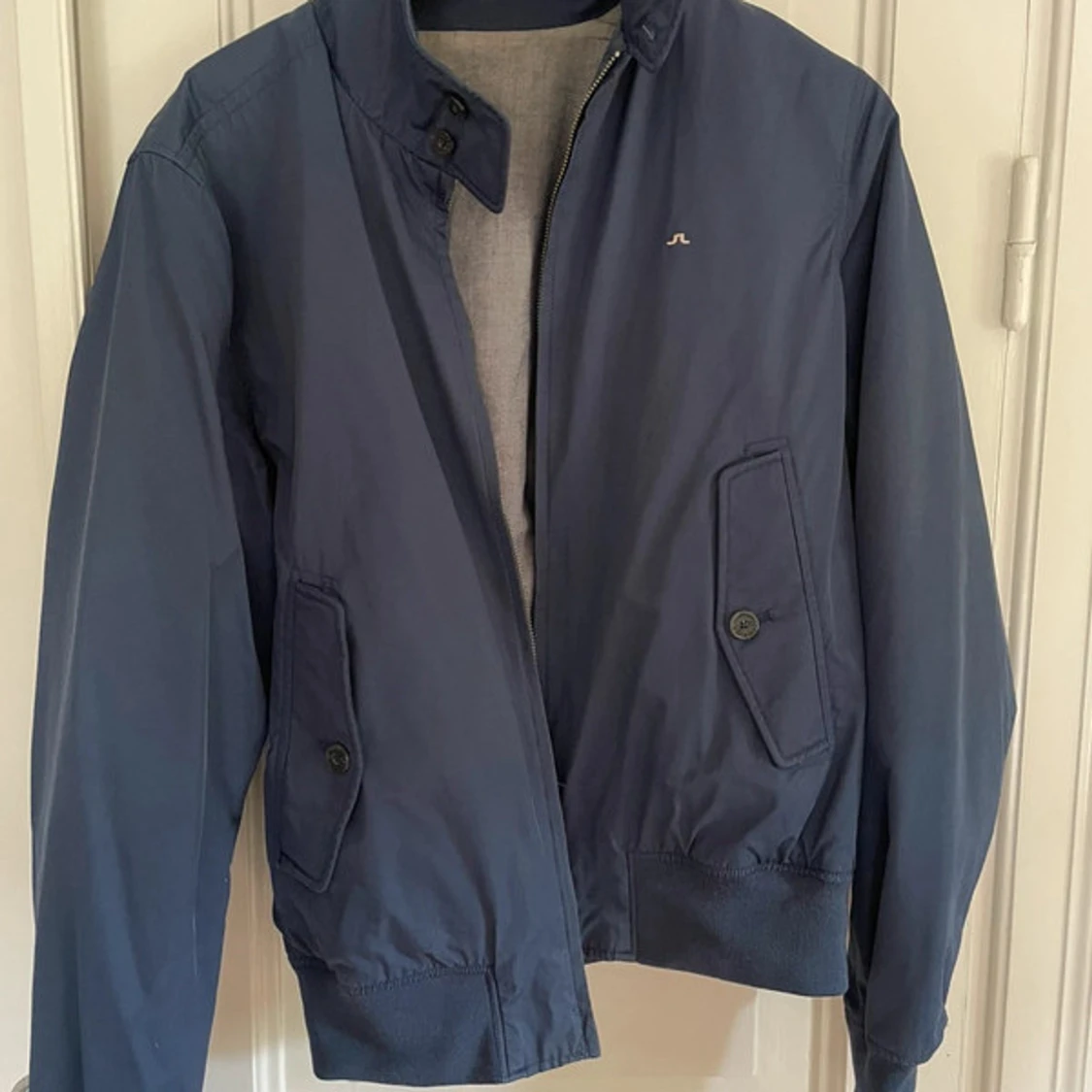 Marinblå windbreaker från J.Lindeberg - 1