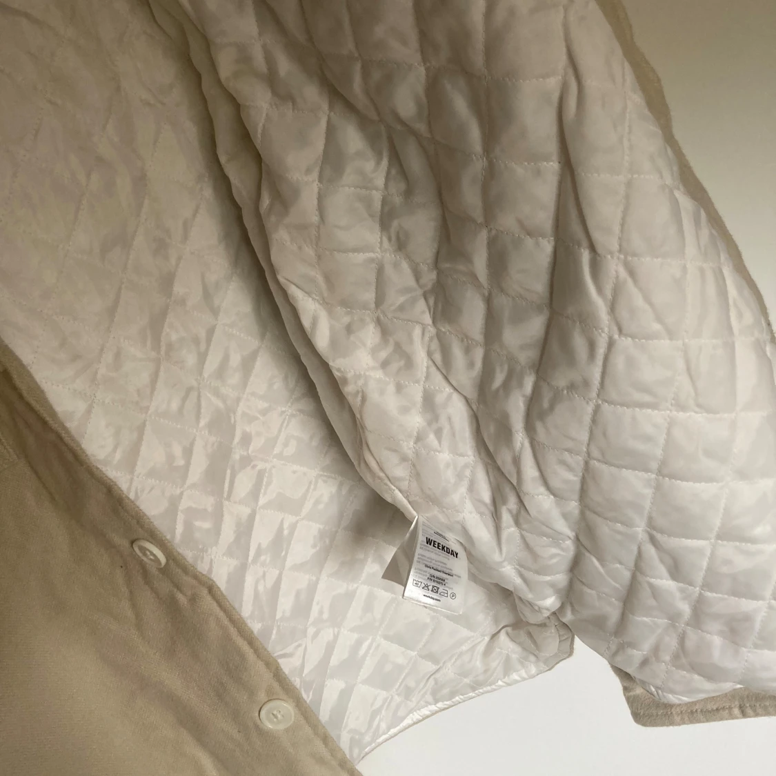 Beige overshirt från Weekday - 3