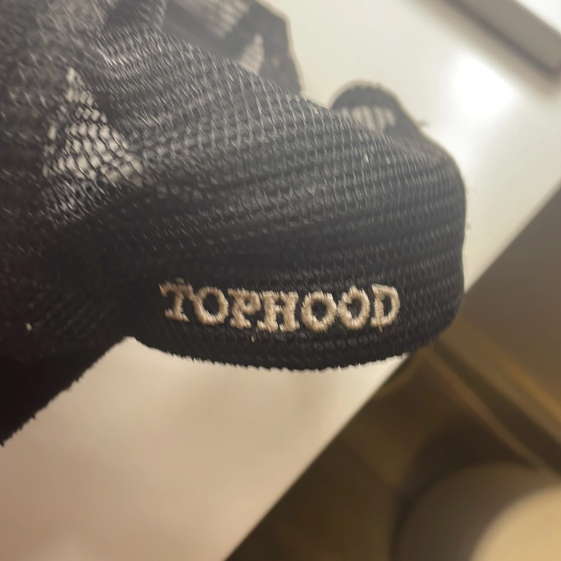 Svart keps från Tophood med mesh - 2