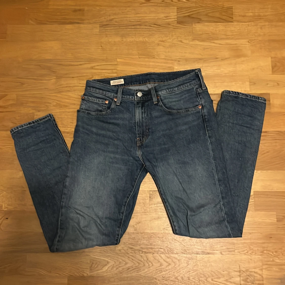  Levis jeans slim fit