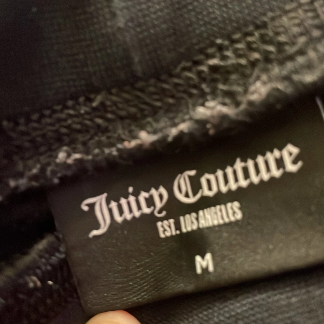 Svarta mjukisbyxor från Juicy Couture - 1