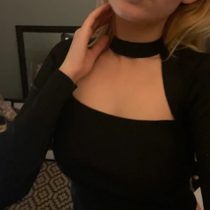 Topp - Topp från zara slutsåld. Storlek S. 310 inklusive frakt 💕 använd 1 gång 