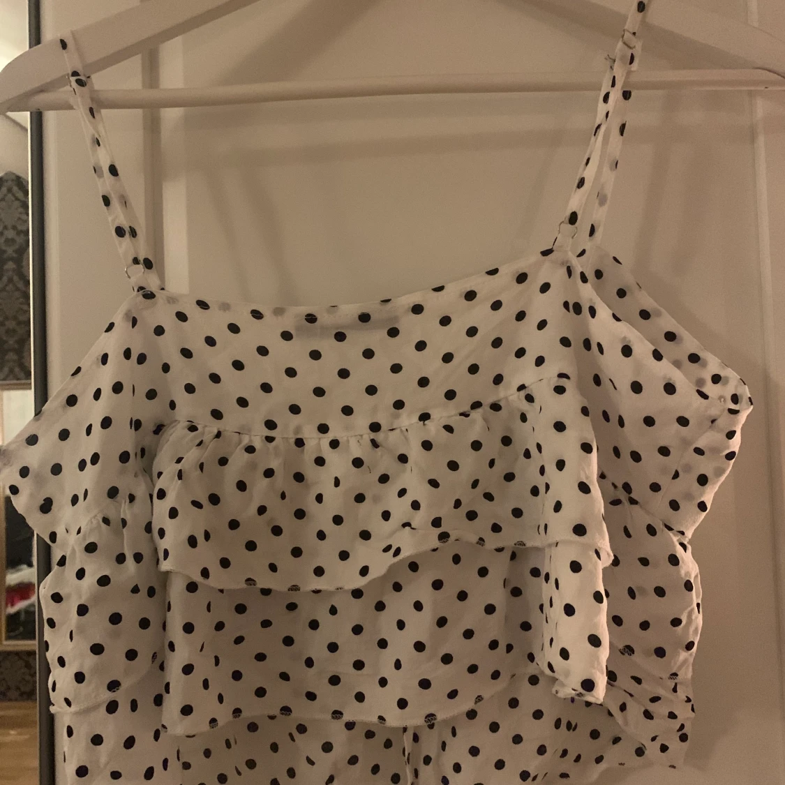 Prickig volangtopp - 90