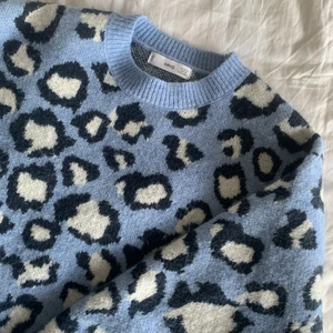 JÄTTEsnygg stickad tröja - Jättesnygg stickad tröja från mango!! Storlek S💝