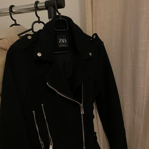 Zara mocka jacka  - Zara mocka jacka i strl 34, alltså xs /s. 