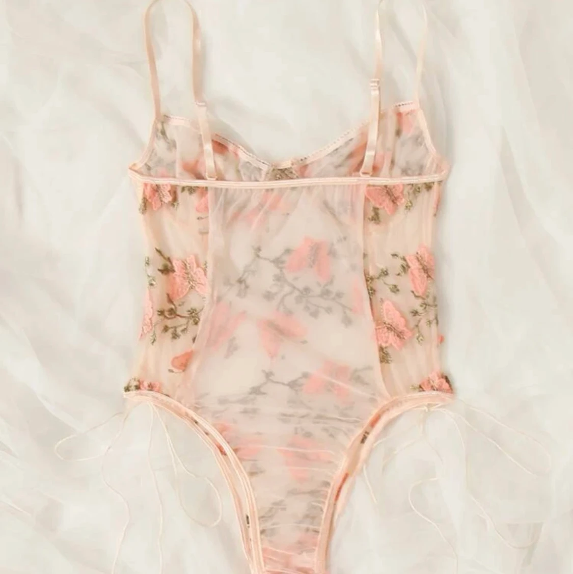 bodysuit med blommor - 90