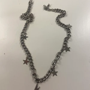 Silver halspand - Stjärn halsband jag inte använder mer. Har bara använt ett var få gånger