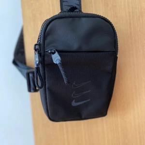 Nike Axelväska - Helt ny axelväska från Nike, endast använd en gång 