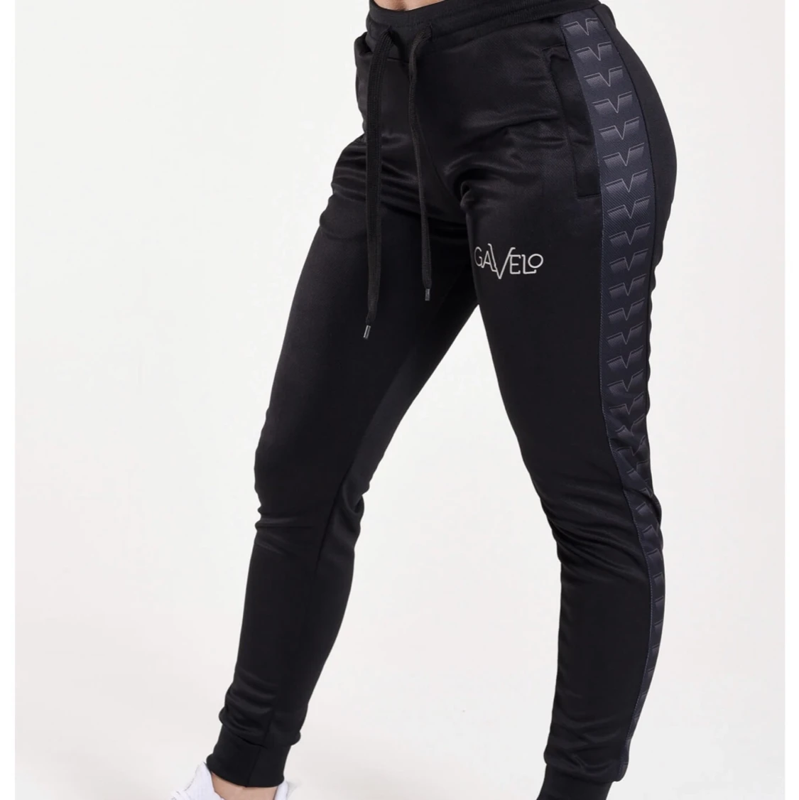 Gavelo tränings mjukisbyxor strl S 220kr - 90